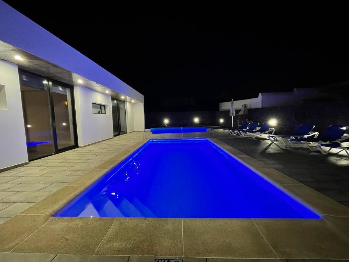 Eslanzarote Eco Villa Tony, Heated Pool, Jacuzzi, Sat Tv, Super Wifi La Costa Exteriör bild
