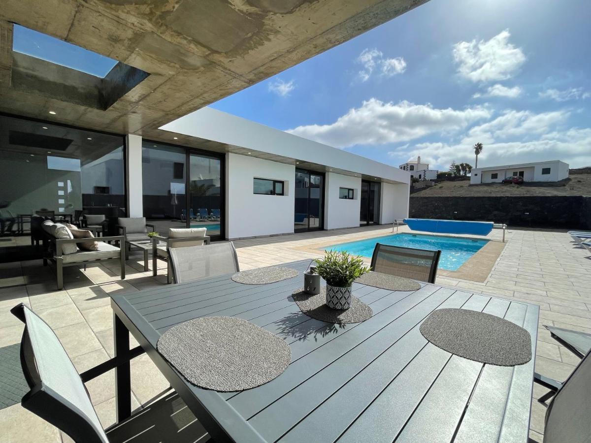 Eslanzarote Eco Villa Tony, Heated Pool, Jacuzzi, Sat Tv, Super Wifi La Costa Exteriör bild